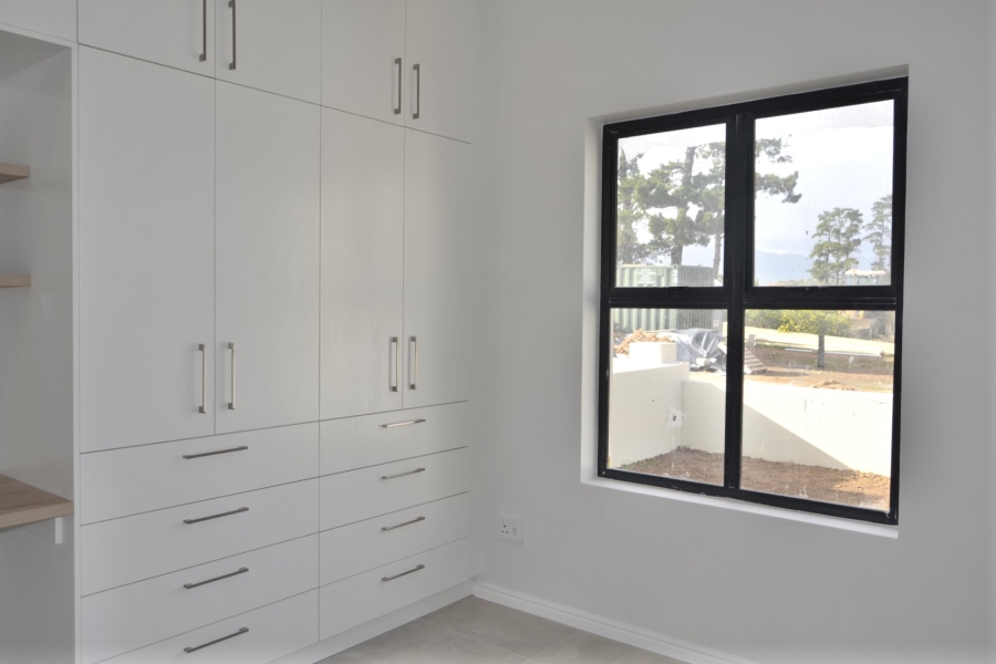 3 Bedroom Property for Sale in Somerset Lakes Western Cape